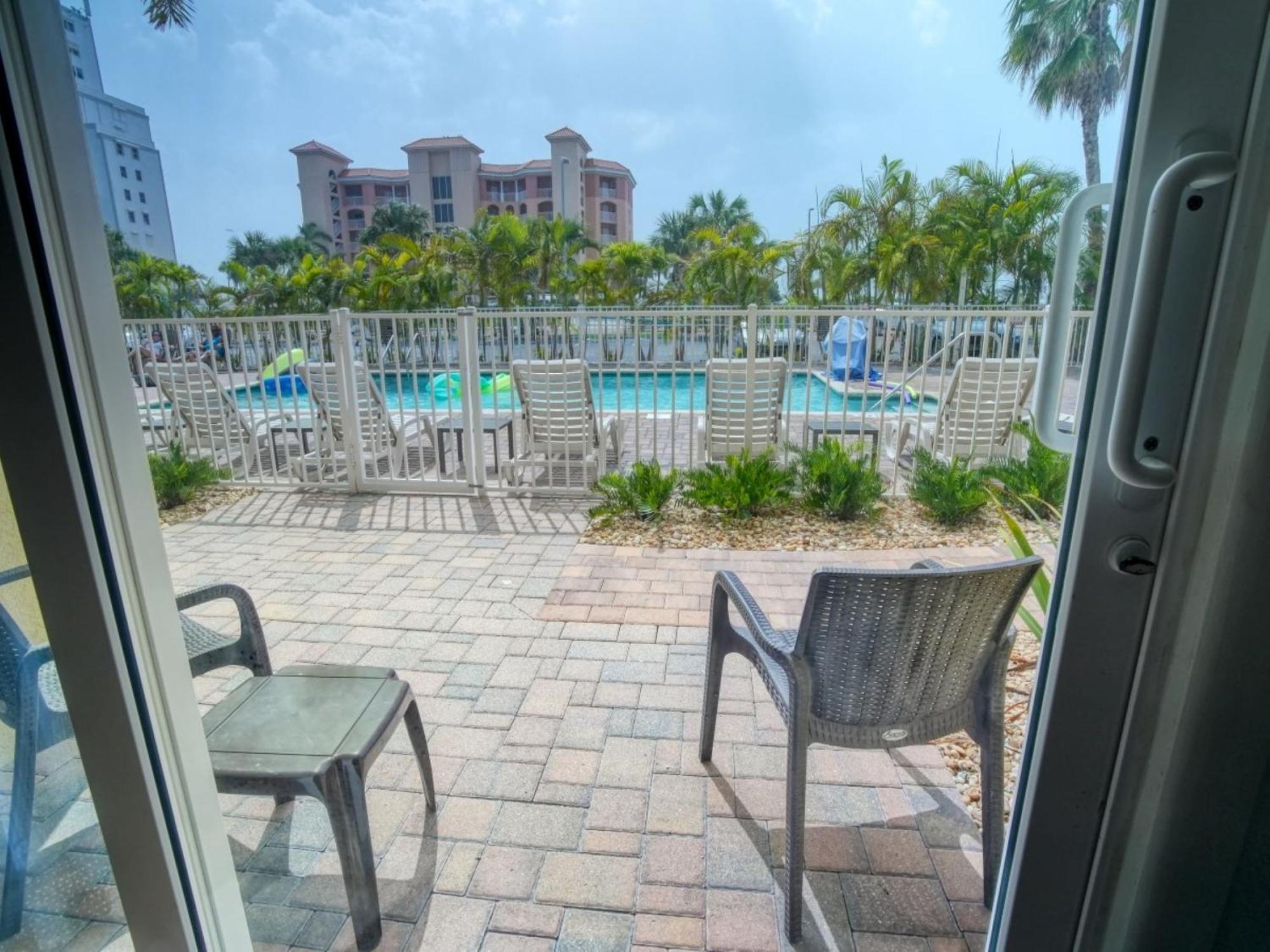 Treasure Island Hotel And Marina St. Pete Beach Eksteriør billede
